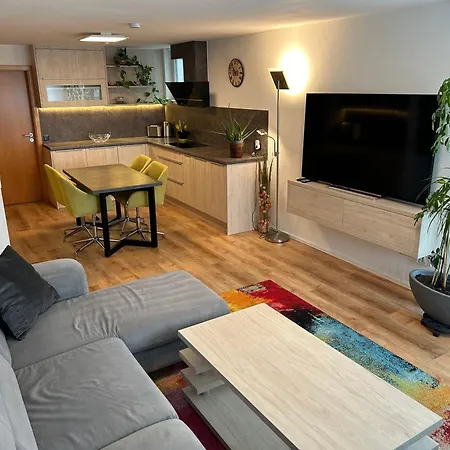 Top Ferienwohnung Bad Urach Exterior foto